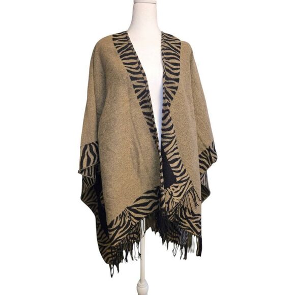 Accessory Street Vintage Women's One Size Reversible Black/Light Brown Cape - Picture 8 of 12
